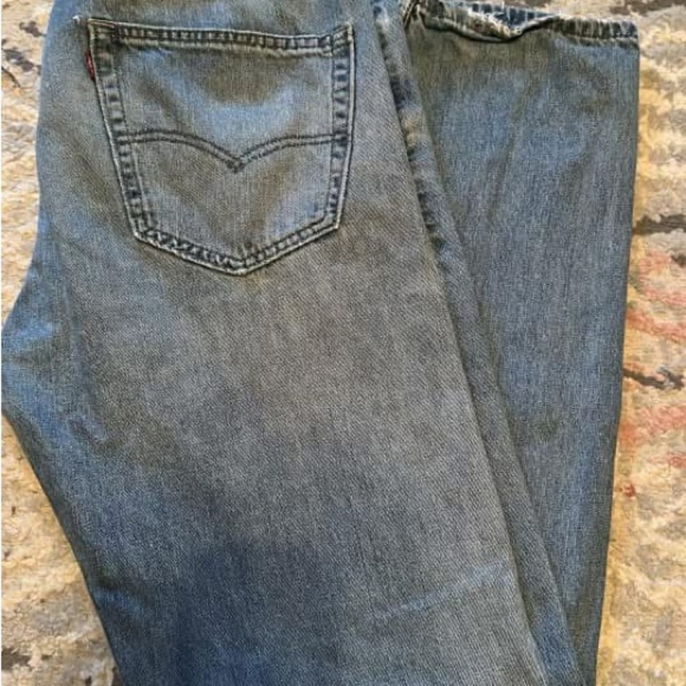 Levi's Relaxed Blue Jeans with Faded Finish